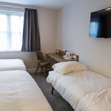 Spread Eagle, Gailey By Marston'S Inns Extérieur photo