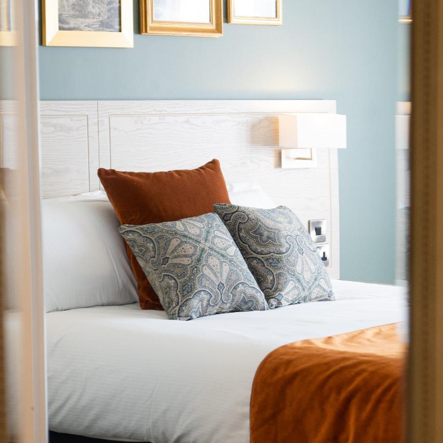 Spread Eagle, Gailey By Marston'S Inns Extérieur photo