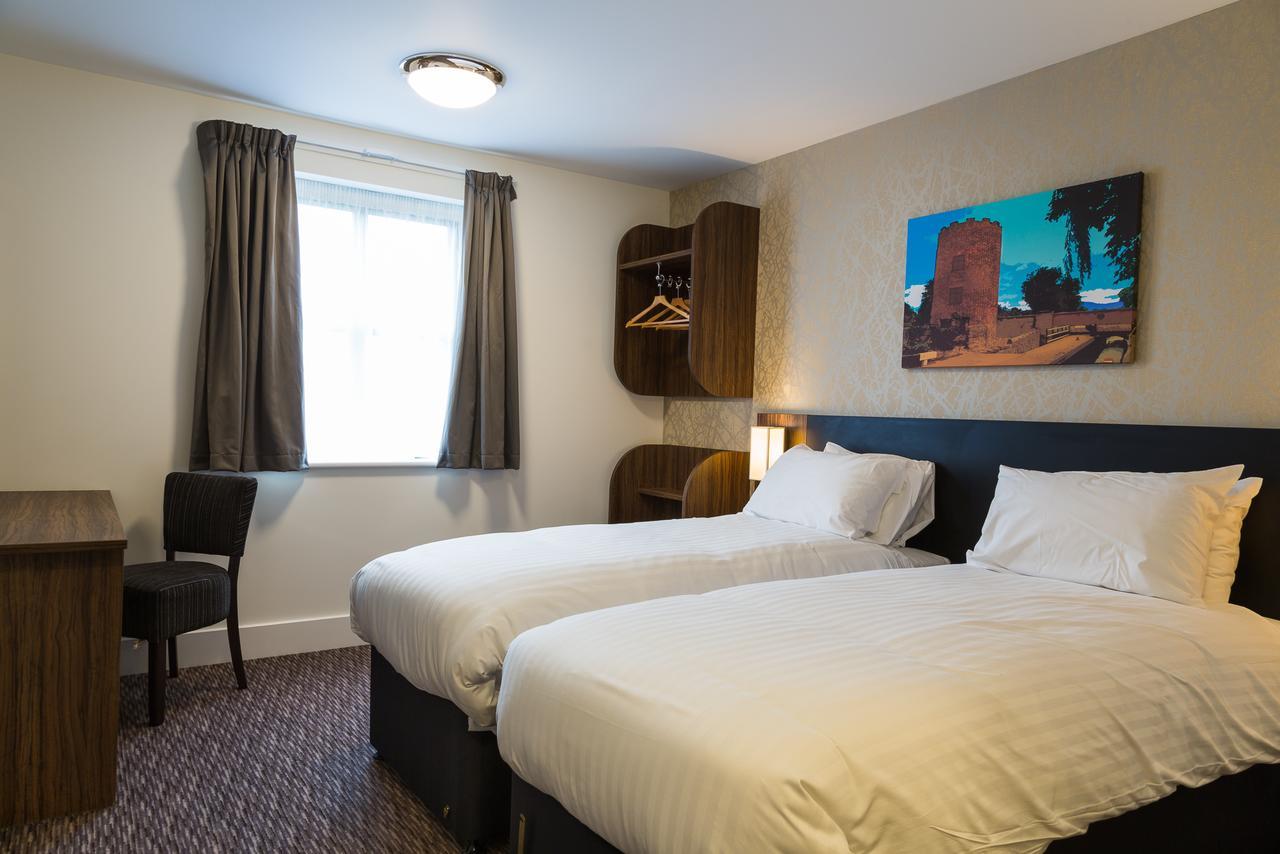 Spread Eagle, Gailey By Marston'S Inns Extérieur photo